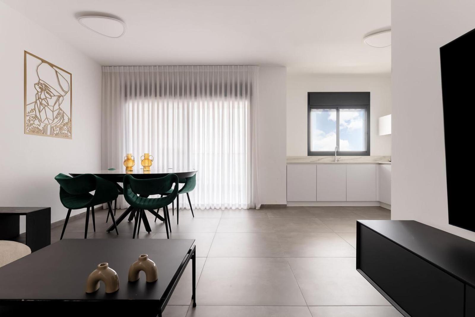 Stunning And Spacious In Kiryat Ata Qiryat Ata Eksteriør billede
